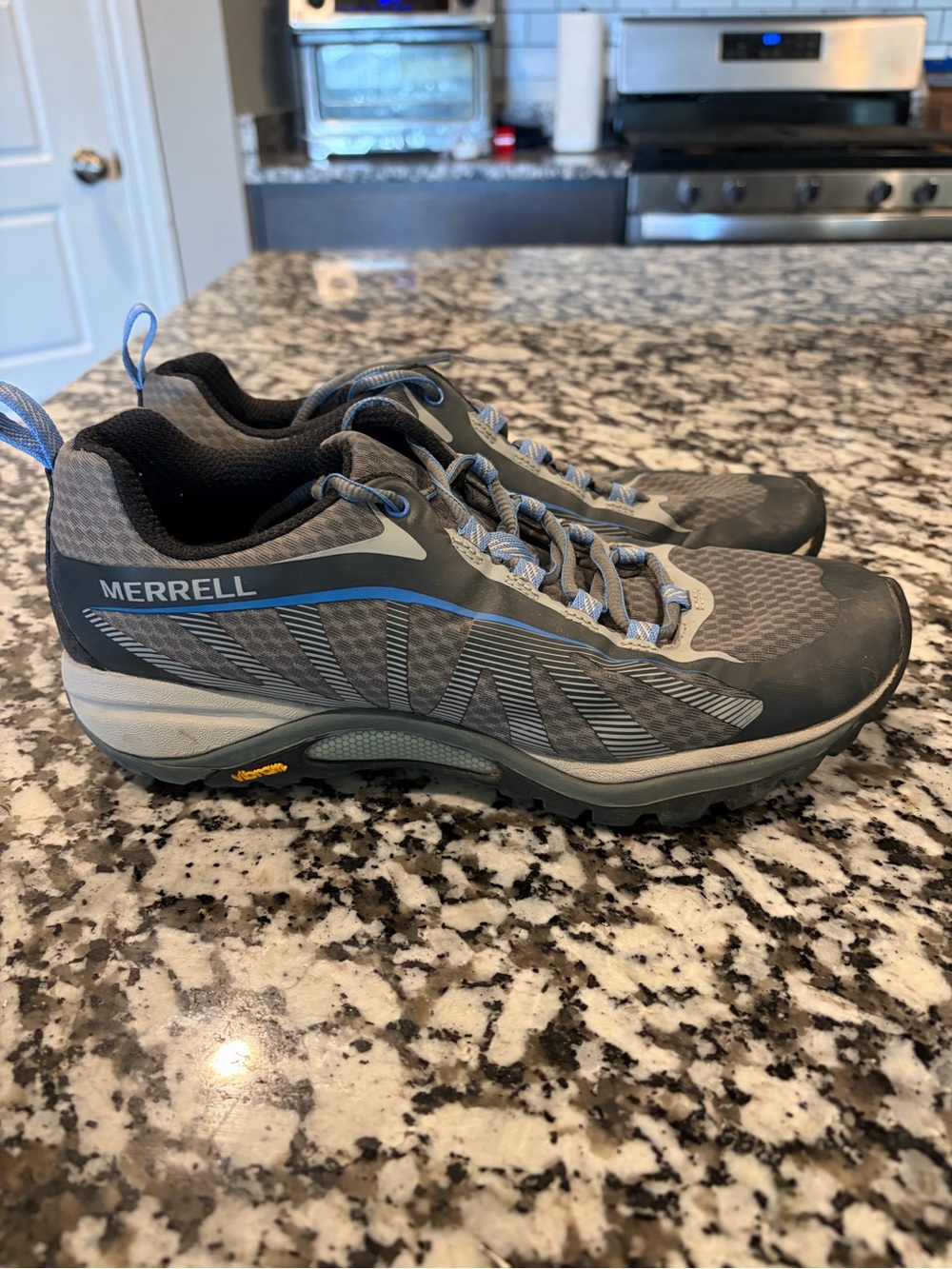 Merrell Women Siren Edge 3
Waterproof Hiking Shoes